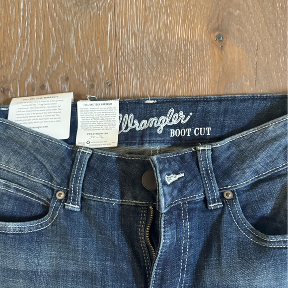 Wrangler Boot Cut Jeans - Picture 1 of 3